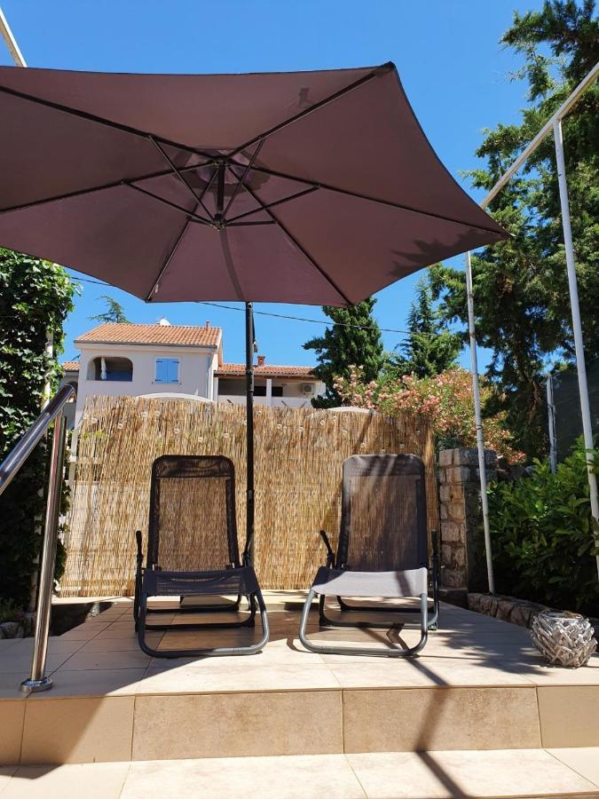 Vrh  Apartments With A Parking Space Pinezici, Krk - 18967 מראה חיצוני תמונה