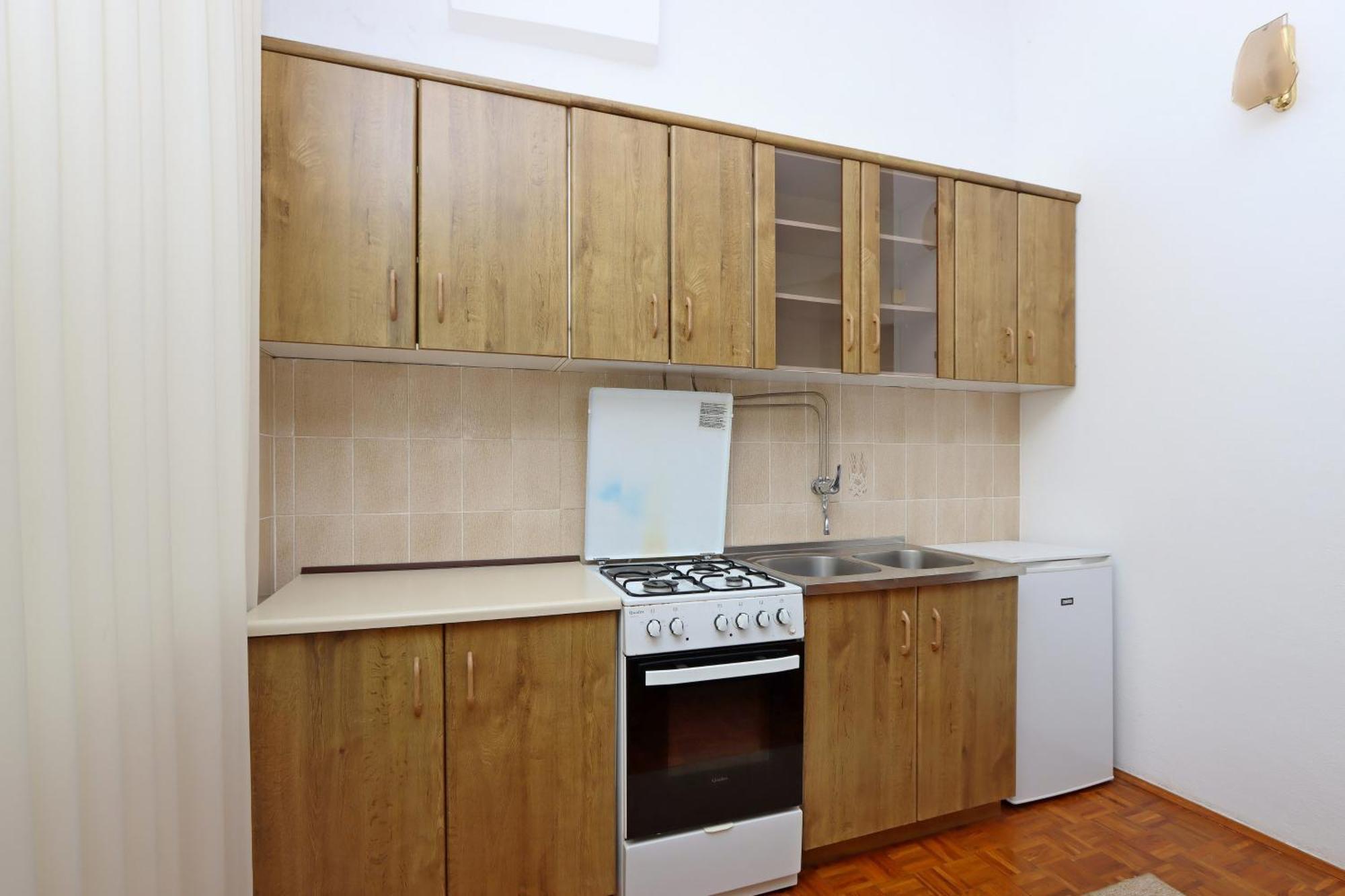 Vrh  Apartments With A Parking Space Pinezici, Krk - 18967 חדר תמונה
