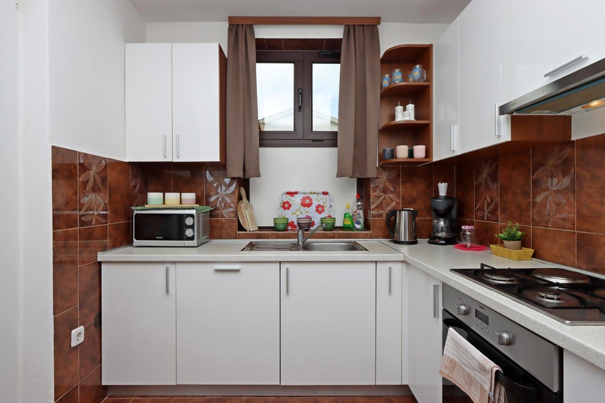 Vrh  Apartments With A Parking Space Pinezici, Krk - 18967 חדר תמונה