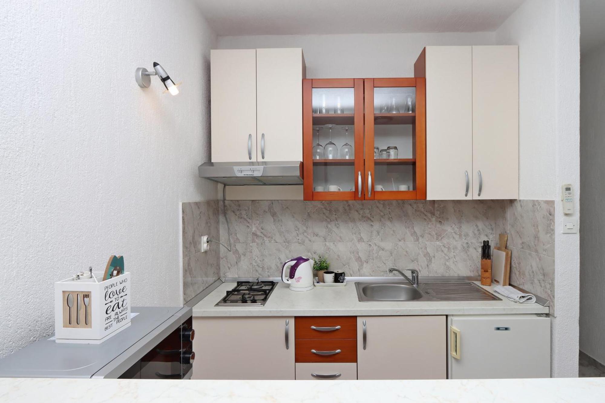 Vrh  Apartments With A Parking Space Pinezici, Krk - 18967 חדר תמונה