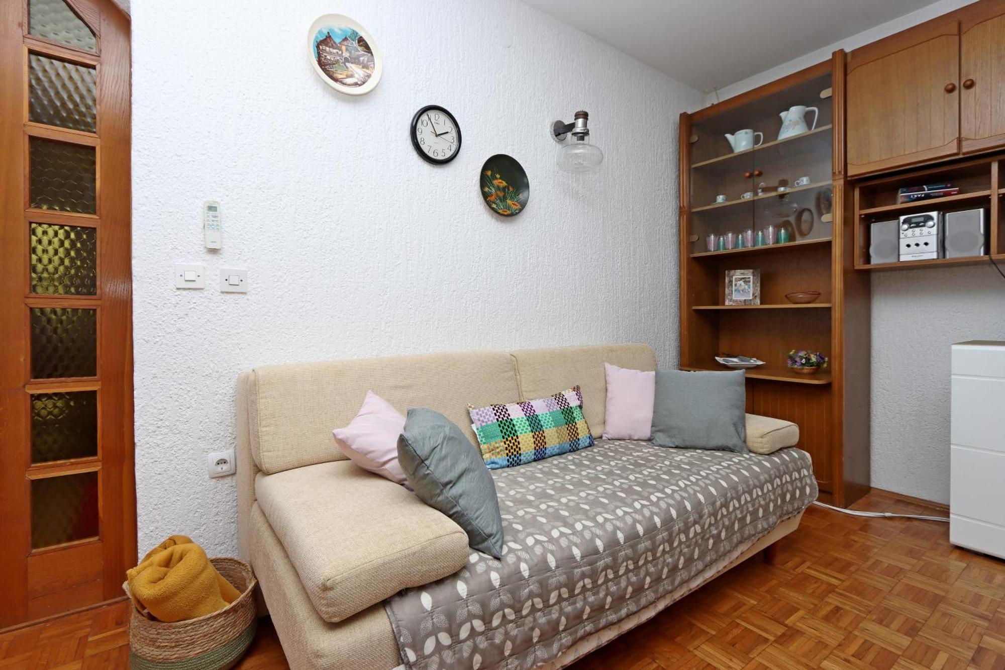 Vrh  Apartments With A Parking Space Pinezici, Krk - 18967 חדר תמונה